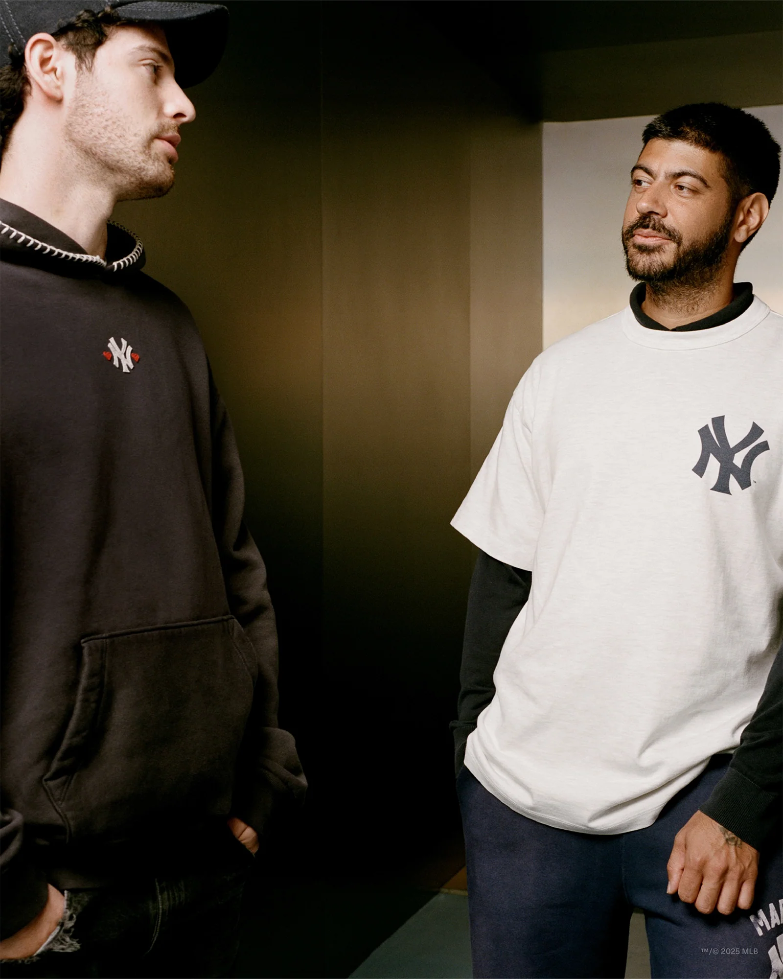 Yankees Washed Heavyweight Tee - Image 4